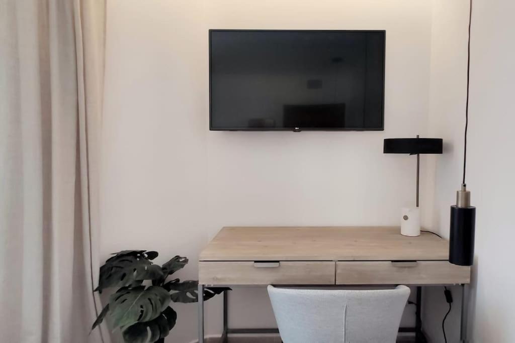 Piso Reformado De Diseno C/Terraza. Playa El Ancla Apartment Ел Пуерто де Санта Мария Екстериор снимка